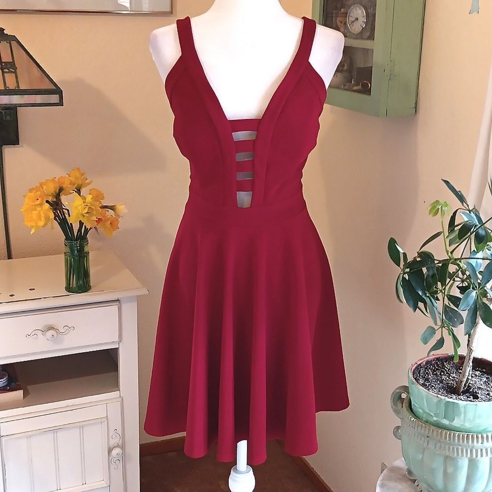 Trac Cabernet Dress With Opening In Front Cocktails. Dressy. Date Night